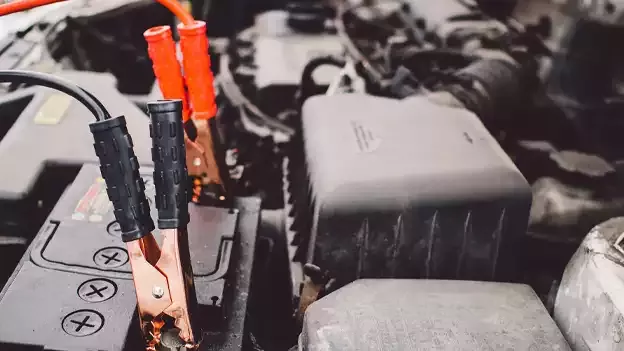 Comment recharger une batterie de voiture ?