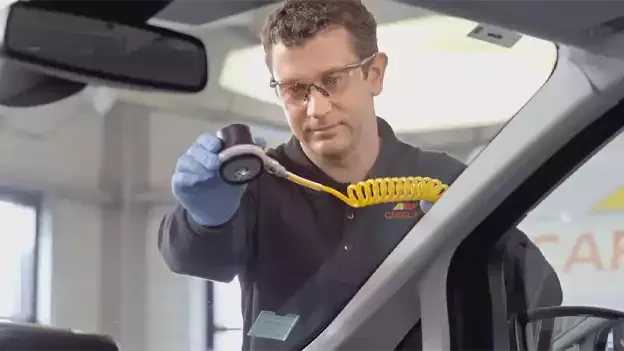 Comment enlever du silicone sur carrosserie Comment enlever du silicone sur  une carrosserie? - Perfect's Car