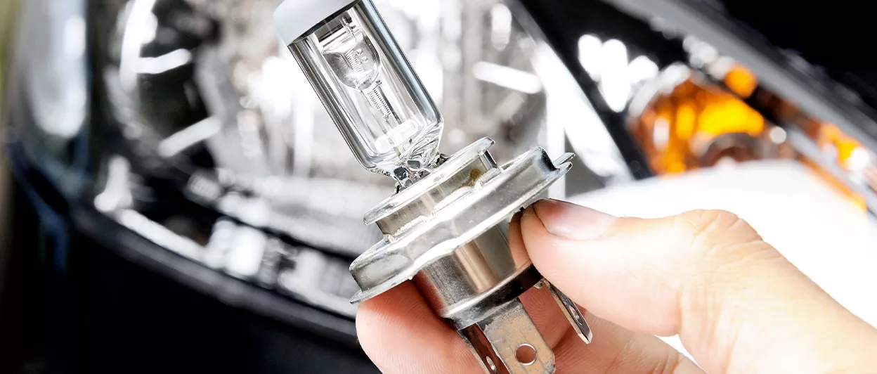 6236-comment-changer-optique-phare