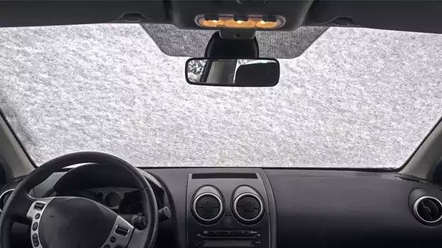 Nos conseils pour éviter les vitres de voiture gelées - Auto Glass Center